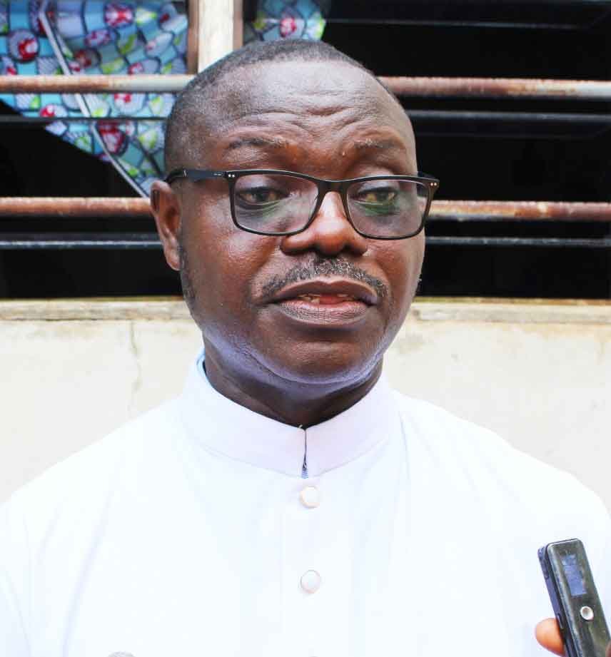 Père Épiphane Okou, Curé de la paroisse Saint André de Banigbé